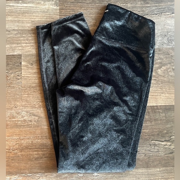 FINAL PRICE Victoria’s Secret Velvet - Like Leggings - Picture 5 of 6